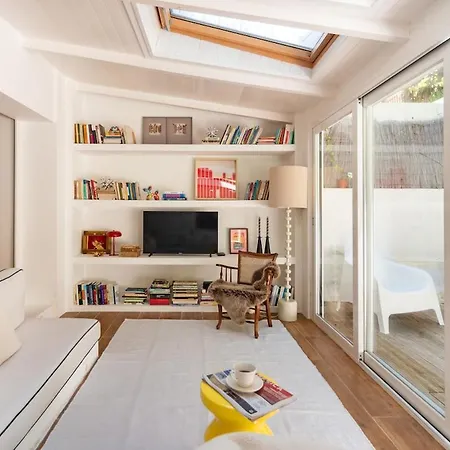 Read Info Below About 0Wner--Secret Garden In Downtown Apartamento *